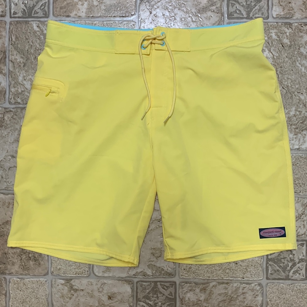 Vineyard Vines Board shorts
